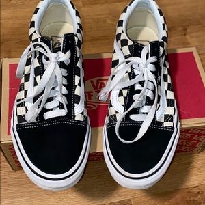 Primary check Vans black&white